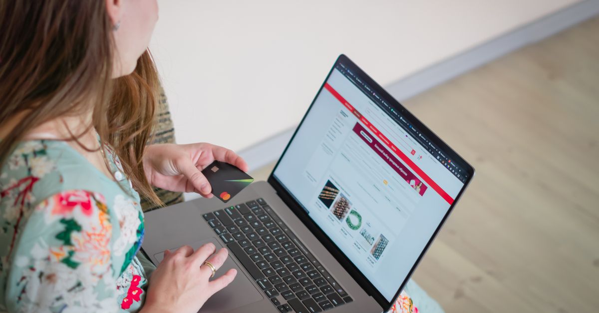 Qué pasa cuando no mantienes tu web: errores invisibles que frenan ventas y confianza en negocios locales de Barcelona